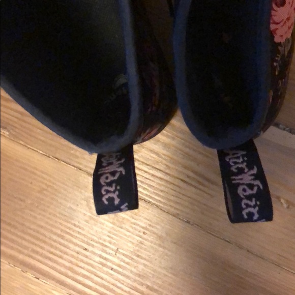 Floral Canvas Dr. Martens - Picture 4 of 6